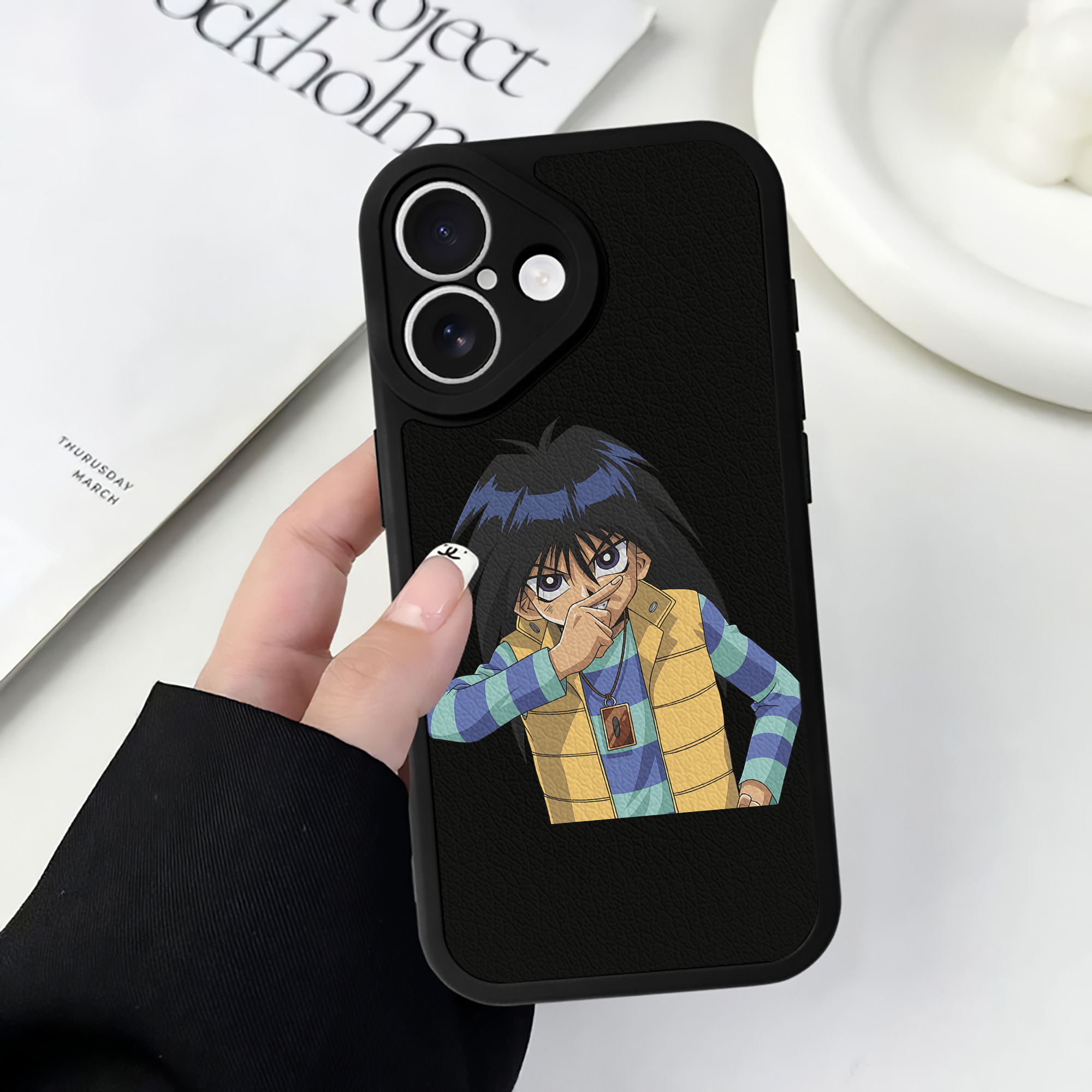 遊☆戯☆王 Yu-Gi-Oh! 【iPhone 16シリーズ対応】シリコンスマホケース（レザー調） 材質：シリコン